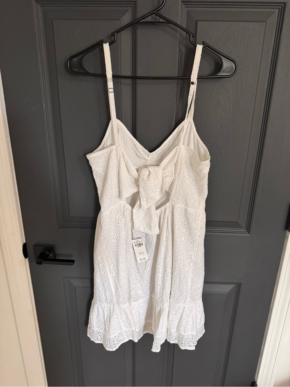 Hollister White Eyelet Tie-Back Mini Dress NWT Size Medium - Picture 5 of 7